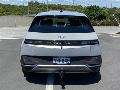 2021 Hyundai Ioniq 5 - Thumbnail