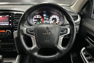 2021 Mitsubishi Triton - Thumbnail