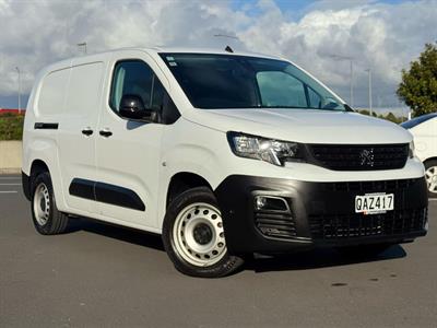 2023 Peugeot Partner - Thumbnail