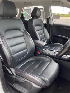 2022 MG Hs - Thumbnail