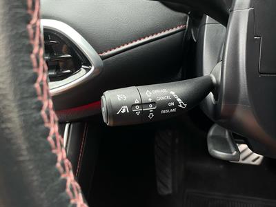 2022 MG Hs - Thumbnail