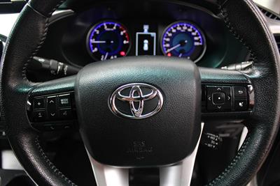2019 Toyota Hilux - Thumbnail