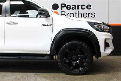 2019 Toyota Hilux - Thumbnail