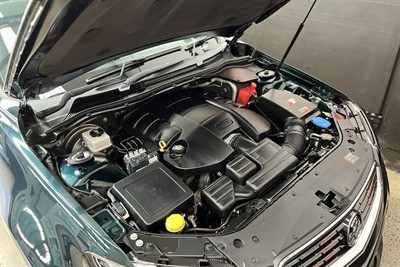 2013 Holden Commodore - Thumbnail