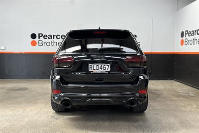 2017 Jeep Grand Cherokee - Thumbnail