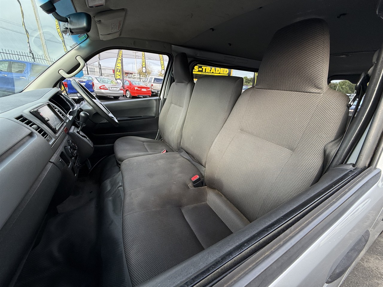 2010 Toyota REGIUS