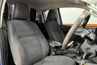 2017 Toyota Hilux - Thumbnail