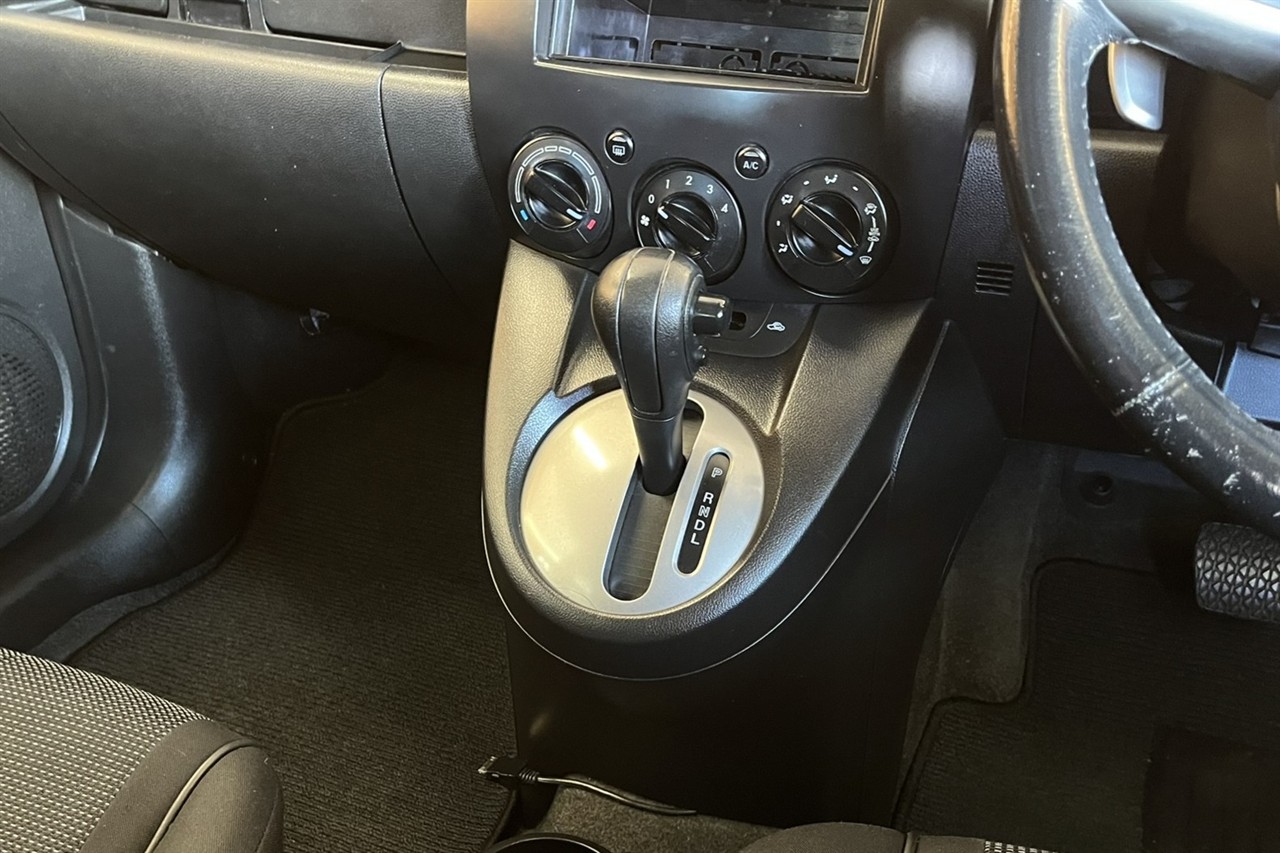 2007 Mazda Demio