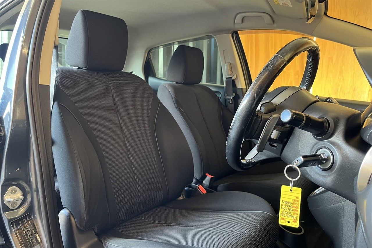 2007 Mazda Demio