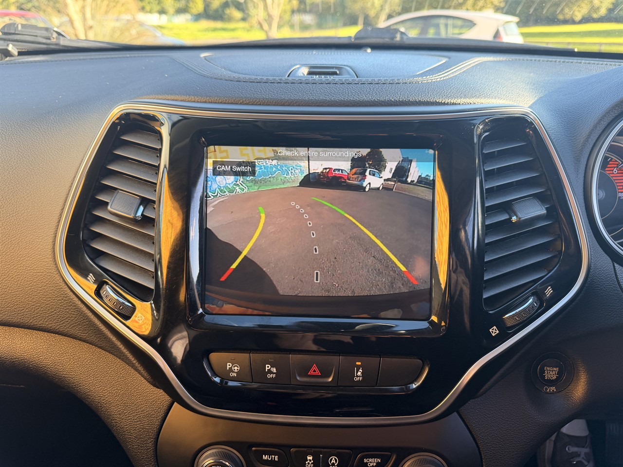 2020 Jeep Cherokee
