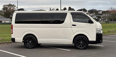 2019 Toyota Hiace - Thumbnail