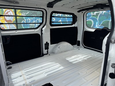 2021 Hyundai Iload - Thumbnail