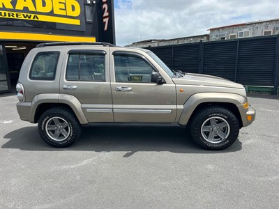 2007 Jeep CHEROKEE - Thumbnail