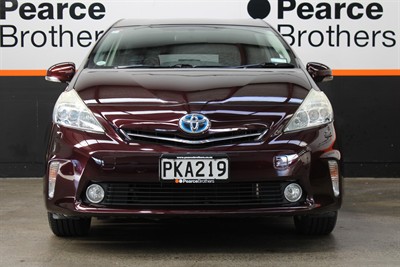 2013 Toyota PRIUS - Thumbnail