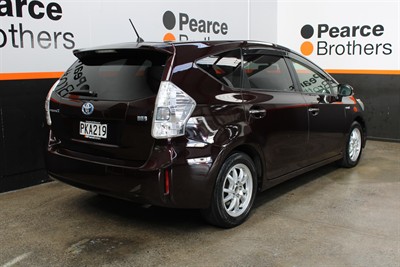 2013 Toyota PRIUS - Thumbnail