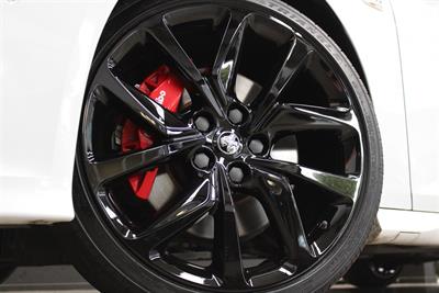 2019 Holden Commodore - Thumbnail