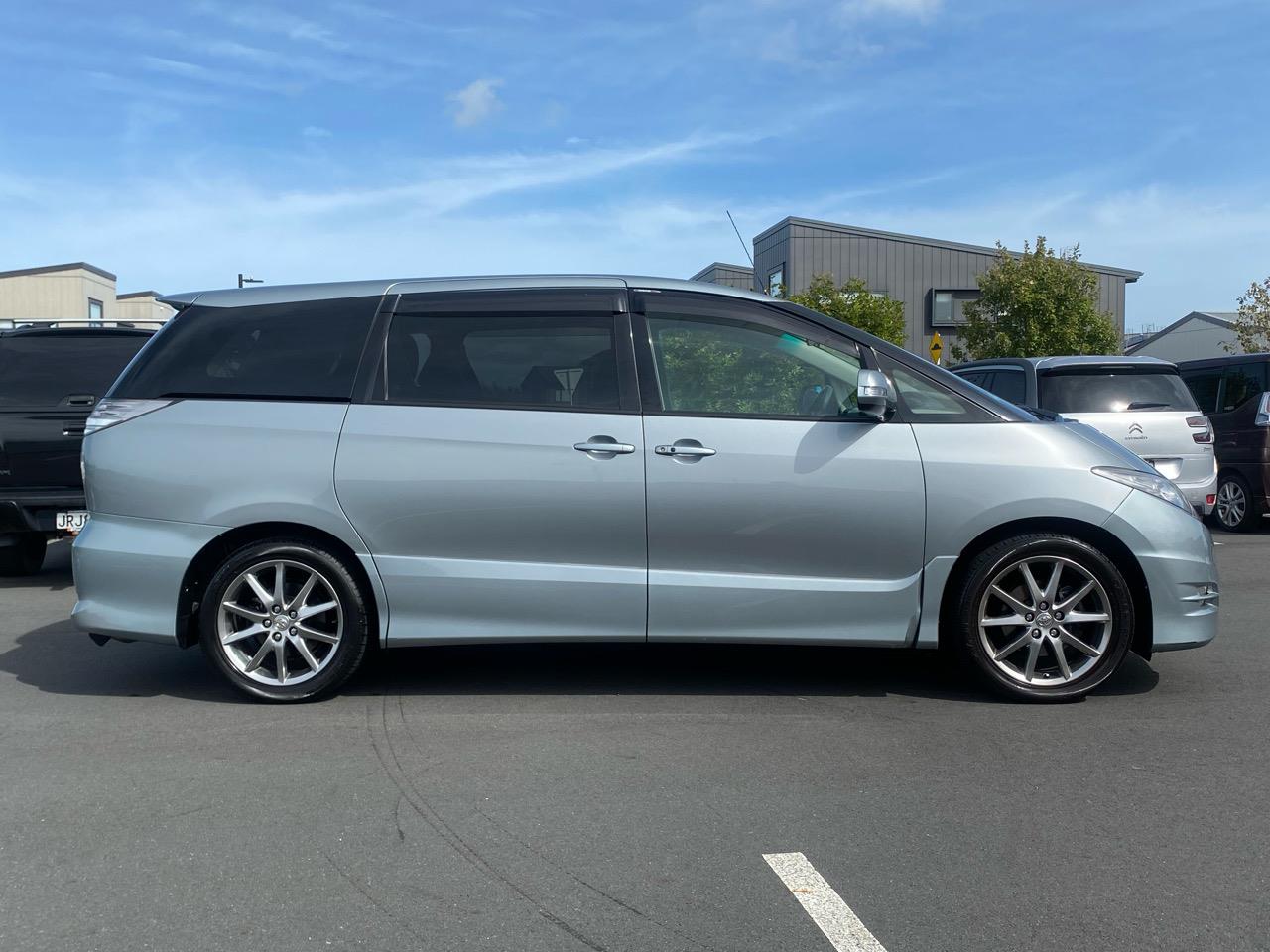 2007 Toyota Estima