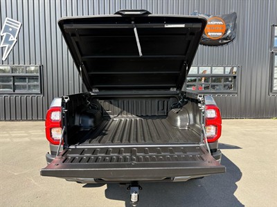 2021 Toyota Hilux - Thumbnail