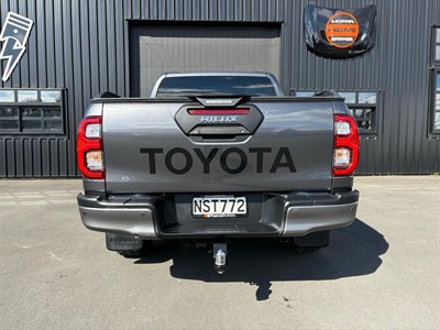 2021 Toyota Hilux - Thumbnail