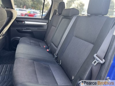 2017 Toyota Hilux - Thumbnail