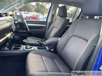 2017 Toyota Hilux - Thumbnail