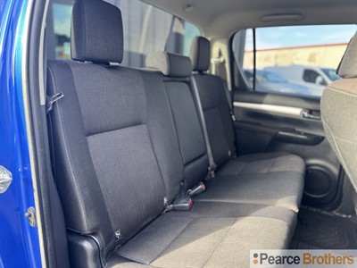 2017 Toyota Hilux - Thumbnail