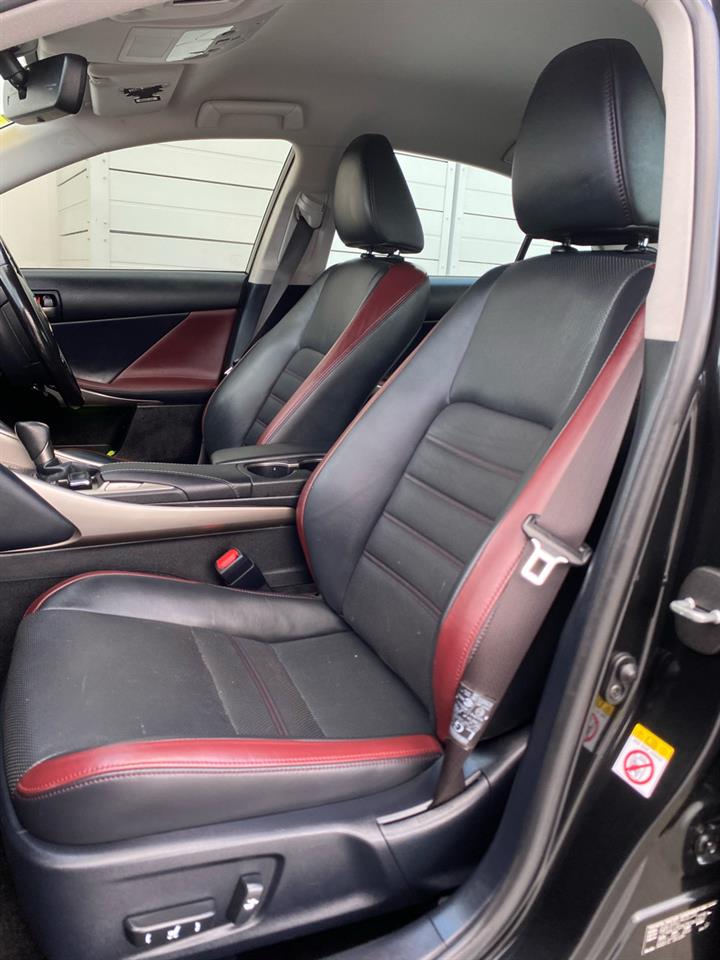 2018 Lexus Is200t