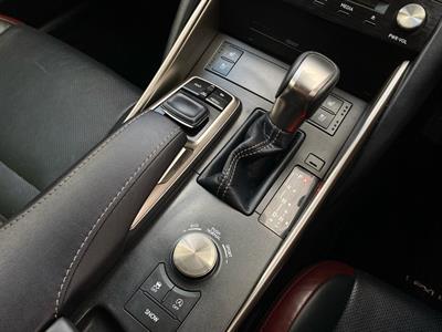 2018 Lexus Is200t - Thumbnail