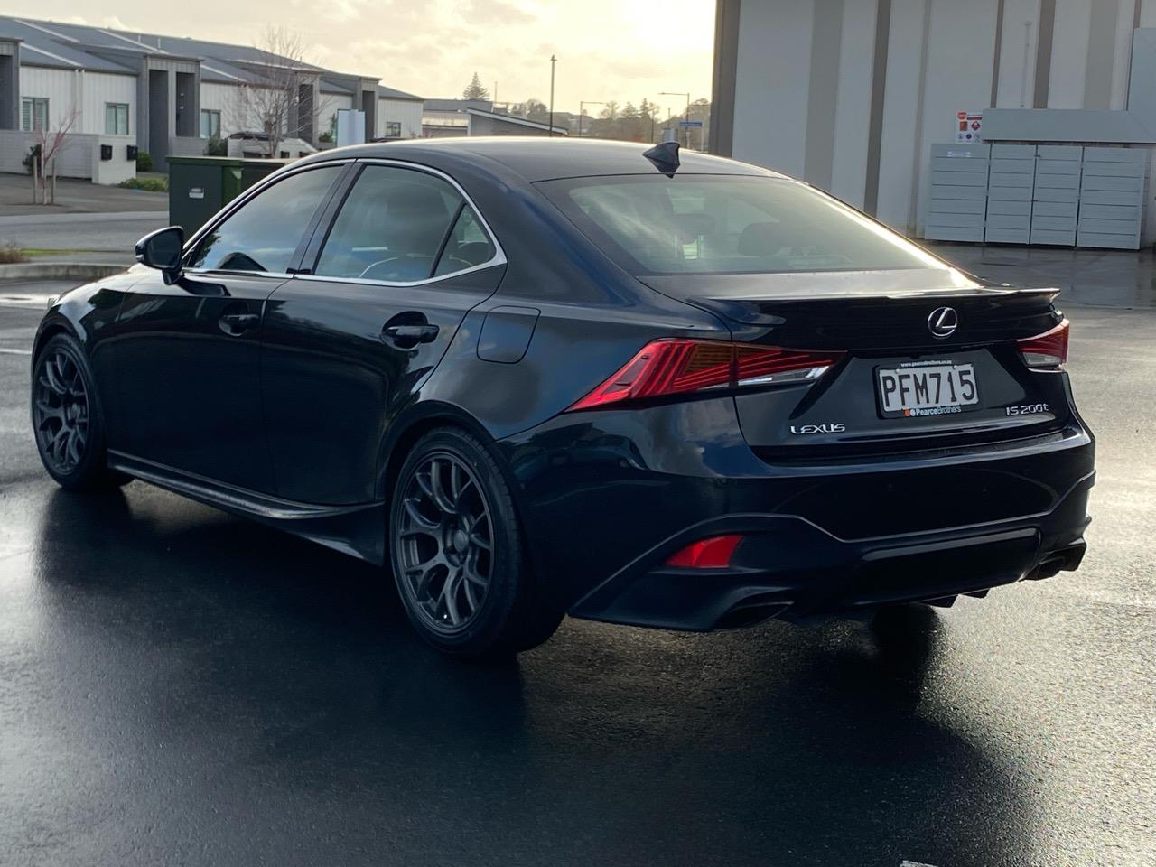 2018 Lexus Is200t