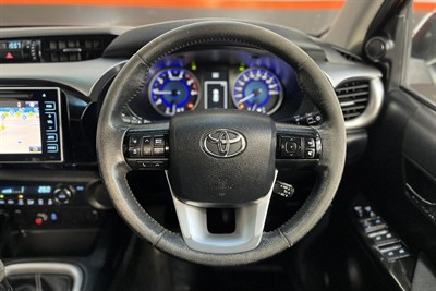 2016 Toyota Hilux - Thumbnail