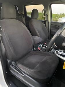 2016 Nissan Navara - Thumbnail
