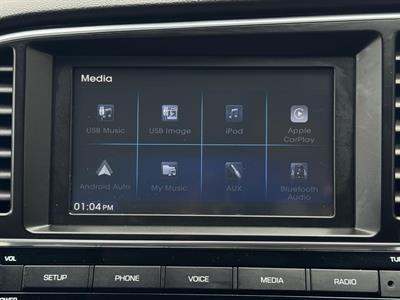 2017 Hyundai ELANTRA - Thumbnail