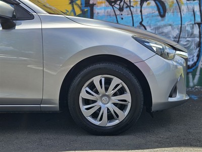 2015 Mazda Demio - Thumbnail