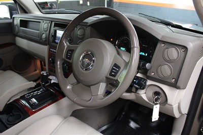 2007 Jeep Commander - Thumbnail