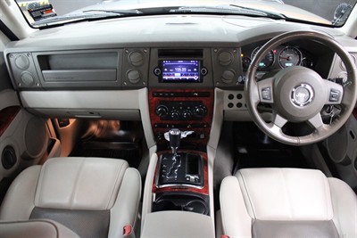 2007 Jeep Commander - Thumbnail