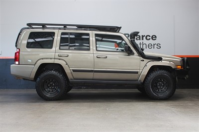 2007 Jeep Commander - Thumbnail