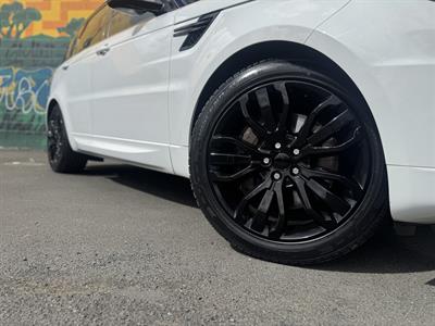 2017 Land Rover RANGE ROVER SPORT - Thumbnail