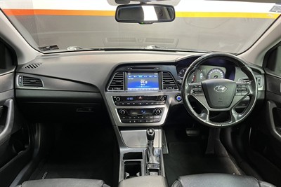 2015 Hyundai SONATA - Thumbnail