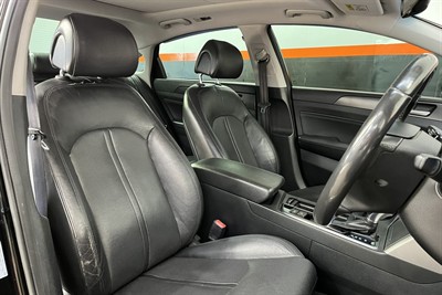 2015 Hyundai SONATA - Thumbnail