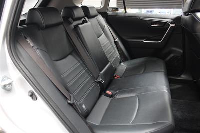 2023 Toyota RAV4 - Thumbnail