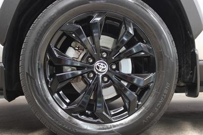 2023 Toyota RAV4 - Thumbnail