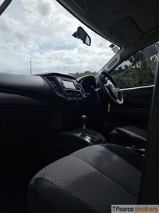 2022 Mitsubishi Triton - Thumbnail