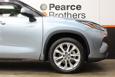 2022 Toyota HIGHLANDER - Thumbnail