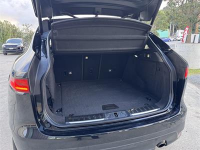 2019 Jaguar F-Pace - Thumbnail