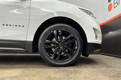 2021 Holden Equinox - Thumbnail