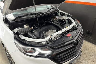 2021 Holden Equinox - Thumbnail
