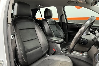 2021 Holden Equinox - Thumbnail