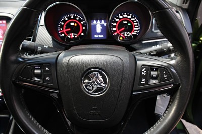 2015 Holden Commodore - Thumbnail