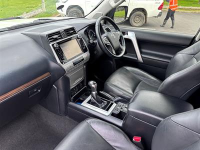 2018 Toyota Landcruiser Prado - Thumbnail
