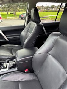 2018 Toyota Landcruiser Prado - Thumbnail